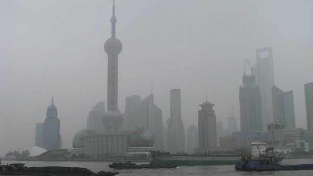 "대기오염이 인간 기대수명 2.2년 단축"