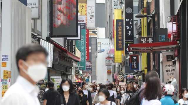 “한국, ‘외국인 살기 좋은 나라’ 52개국 중 40위…의료는 2위”
