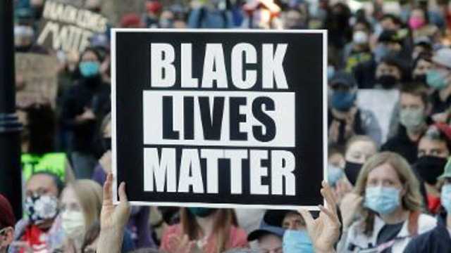 백인 47% "'Black Lives Matter' 동의 안해"