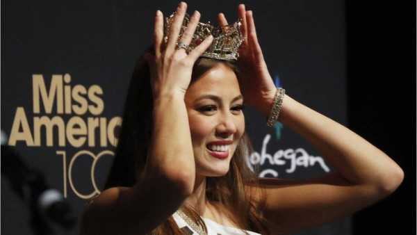 한국계 여성이 최초 '미스 아메리카'에 올랐다
